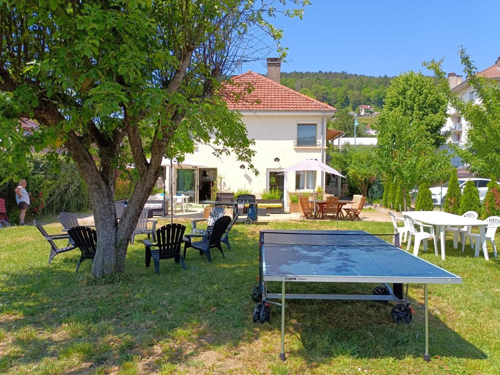 Gite Les Dames Du Quint 3 Etoiles Baume-les-Dames Habitación foto